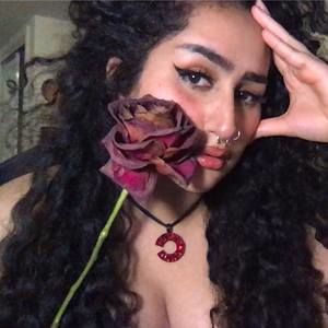 Meet your Posher, Namah